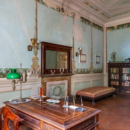 B&B In An 1800S Frescoed Villa With Panoramic Solarium And Historic Park - Villa Mastrangelo Colli del Tronto Bagian luar foto