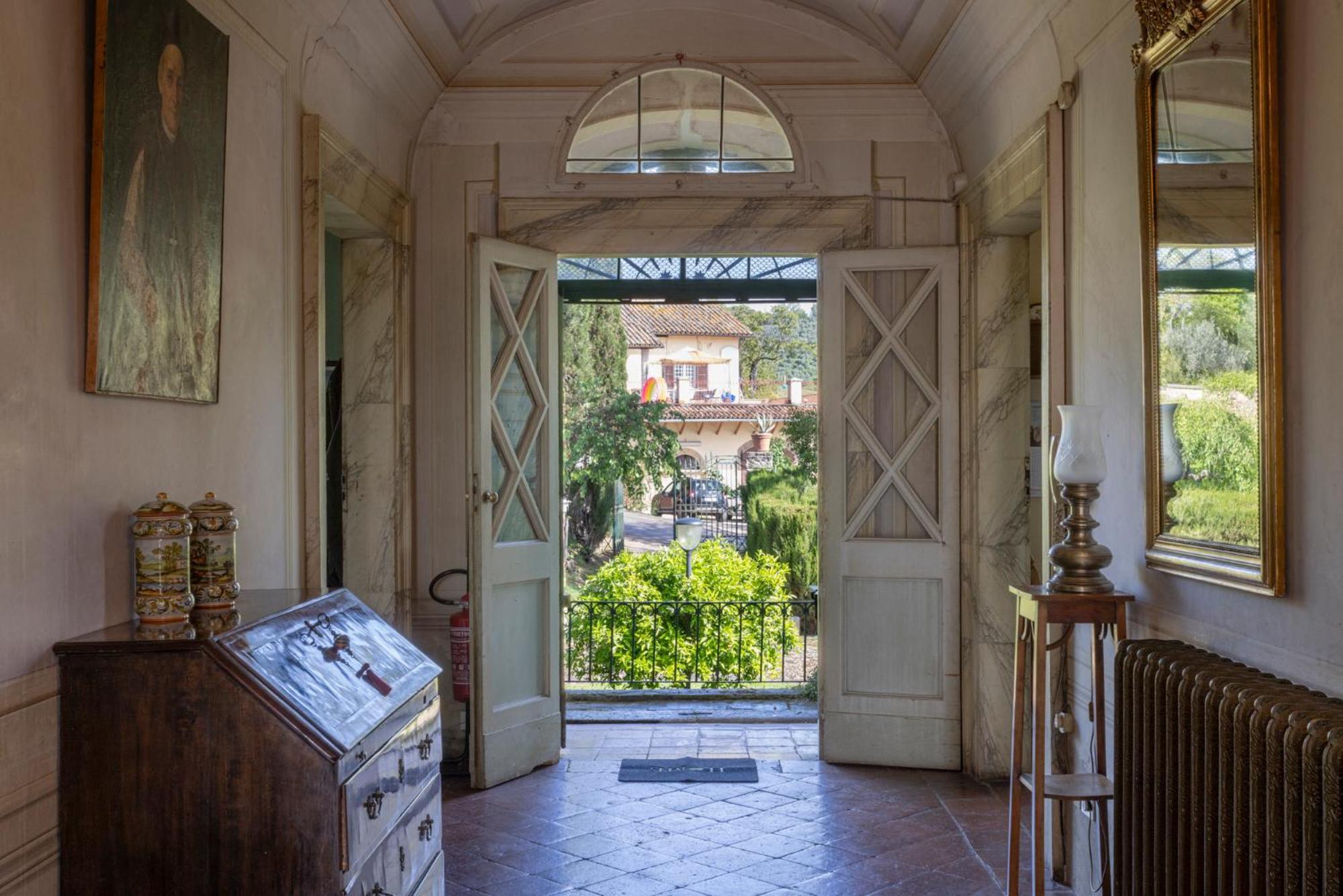 B&B In An 1800S Frescoed Villa With Panoramic Solarium And Historic Park - Villa Mastrangelo Colli del Tronto Bagian luar foto