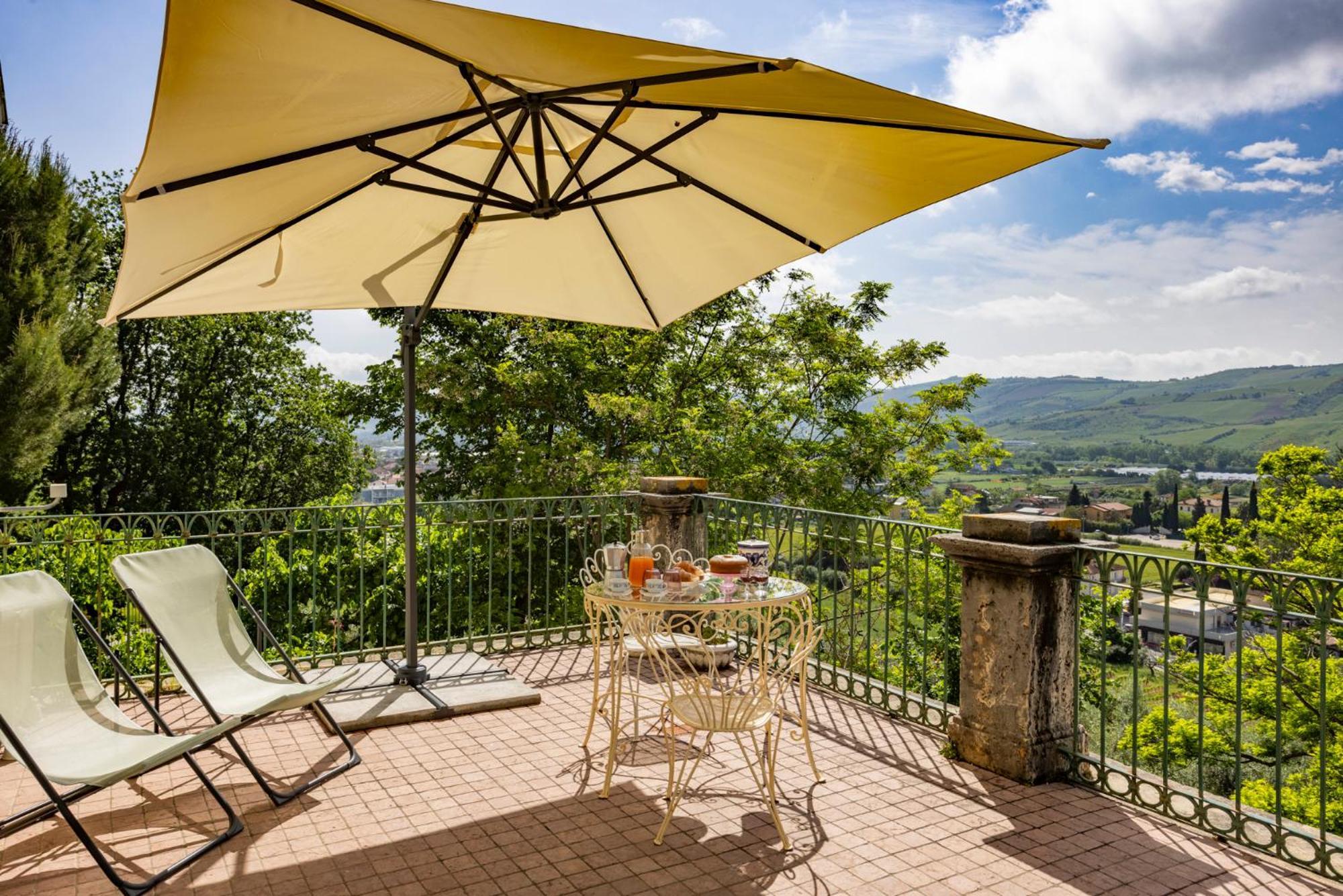 B&B In An 1800S Frescoed Villa With Panoramic Solarium And Historic Park - Villa Mastrangelo Colli del Tronto Bagian luar foto